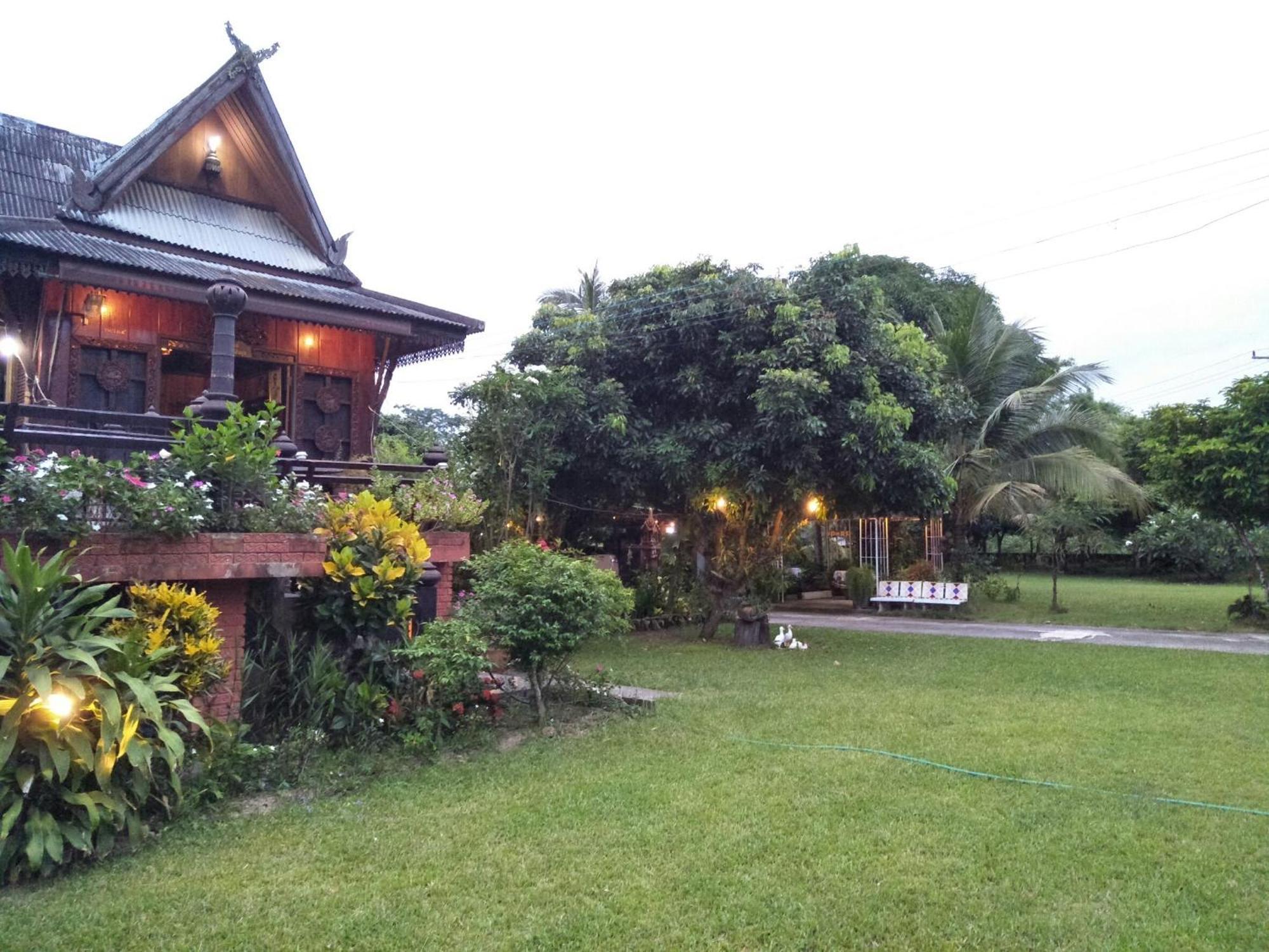 Oui Kaew Homestay Пхаяу Экстерьер фото