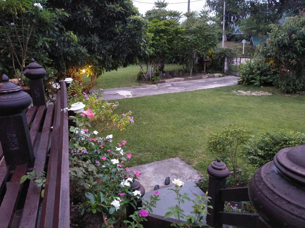 Oui Kaew Homestay Пхаяу Экстерьер фото