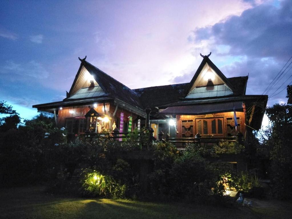 Oui Kaew Homestay Пхаяу Экстерьер фото